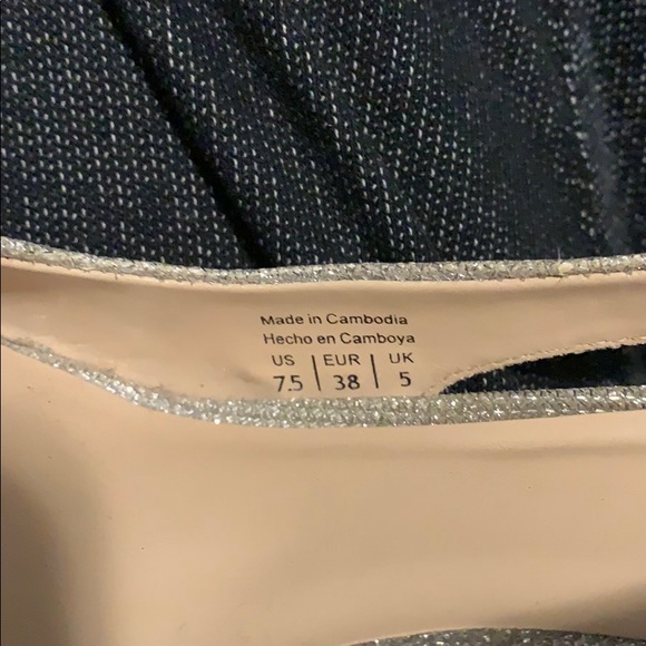 High heels - Picture 2 of 4